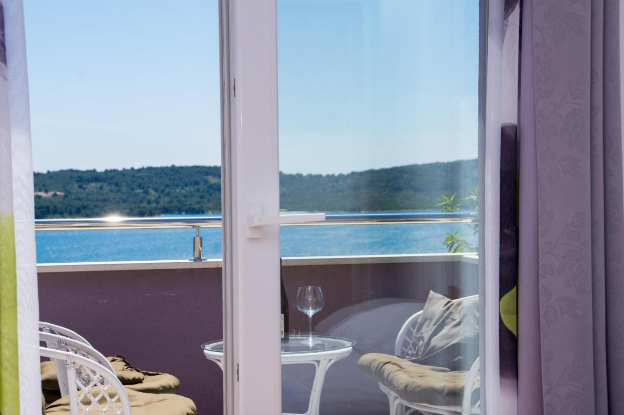 Apartmani Ferdi Trogir Bagian luar foto