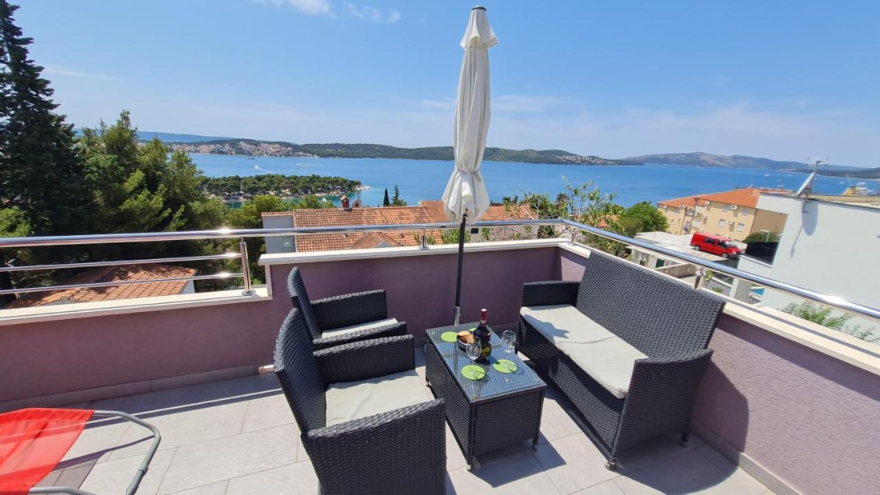 Apartmani Ferdi Trogir Bagian luar foto